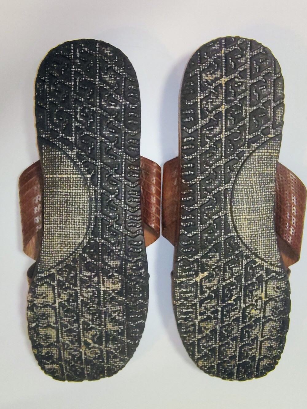 Tommy Bahama Brown Leather Cross-Strap Men's Slide Comfort Summer Sandals 13 - Picture 8 of 9